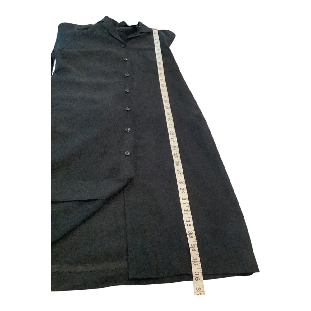 Lauren Ralph Lauren 100% Silk Black Shirt Dress Petite 4P Button Front Midi
B028 - Picture 7 of 9
